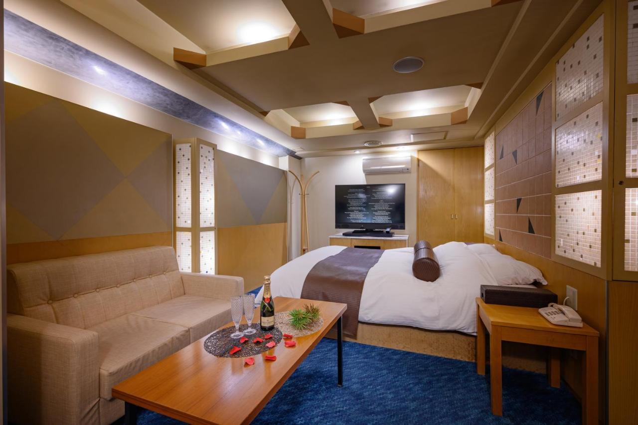 Water Hotel Mw (Adults Only) Saitama Bagian luar foto
