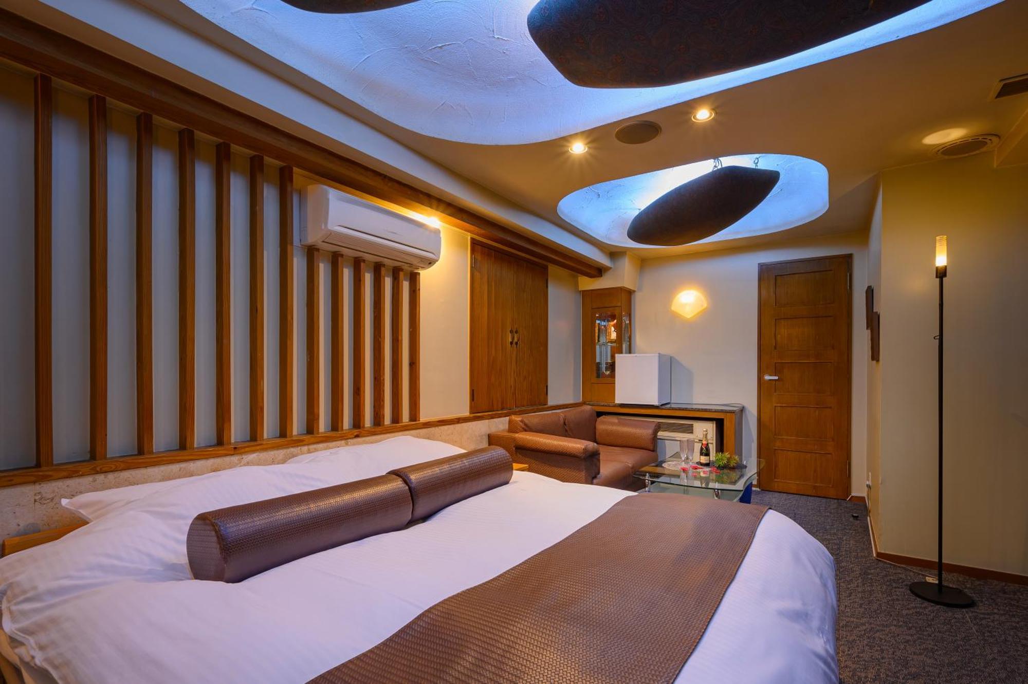 Water Hotel Mw (Adults Only) Saitama Bagian luar foto